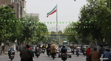 زيادة أسعار البنزين في إيران تلوح مجددًا: ماذا تعني للمواطنين بعد تجربة 2019؟